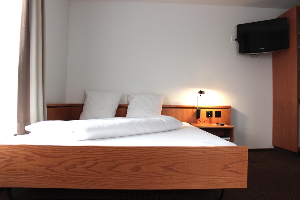 Hotel Freihof Swiss Lodge Унтерегери Номер фото